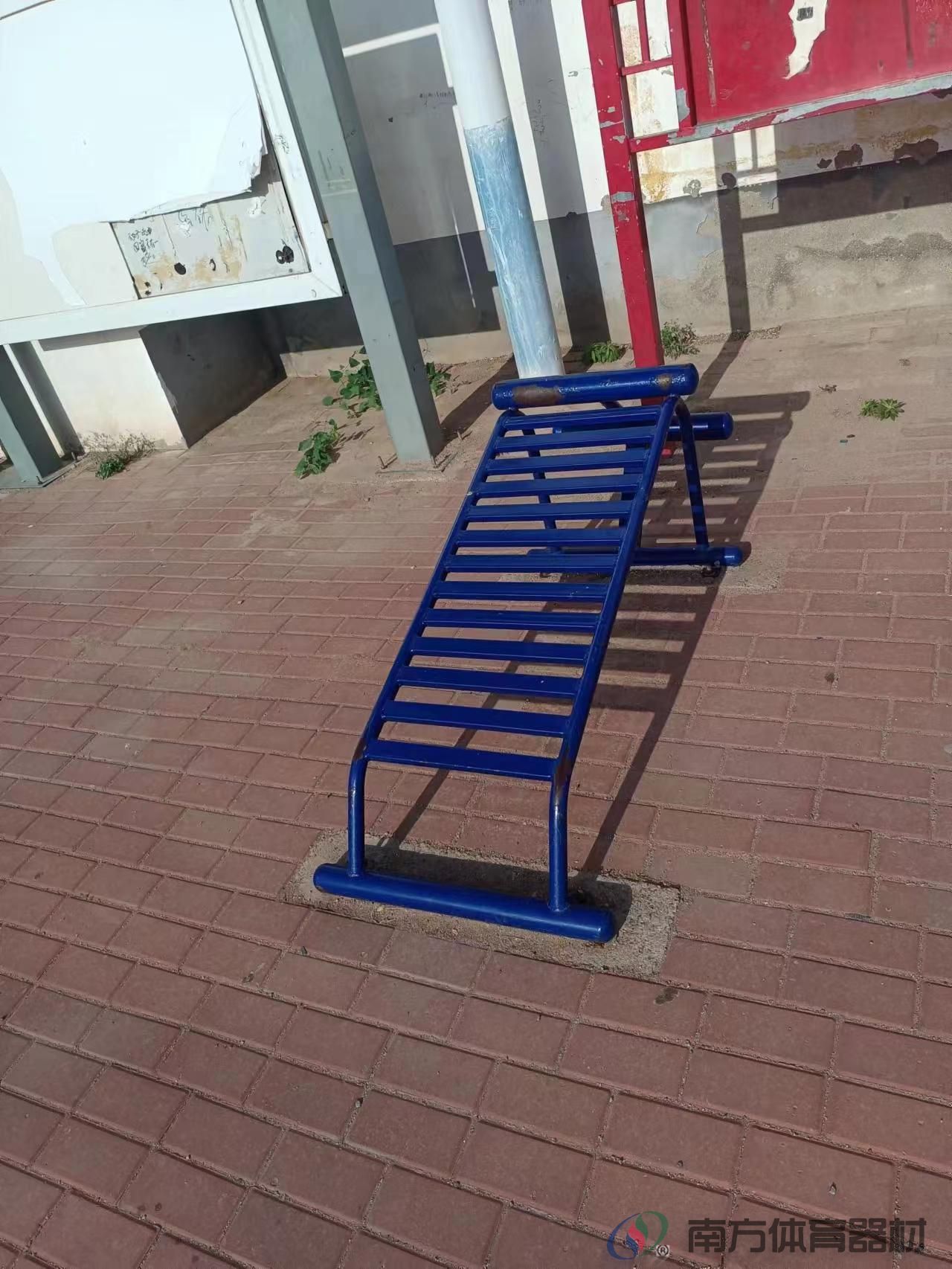 单人腹肌板