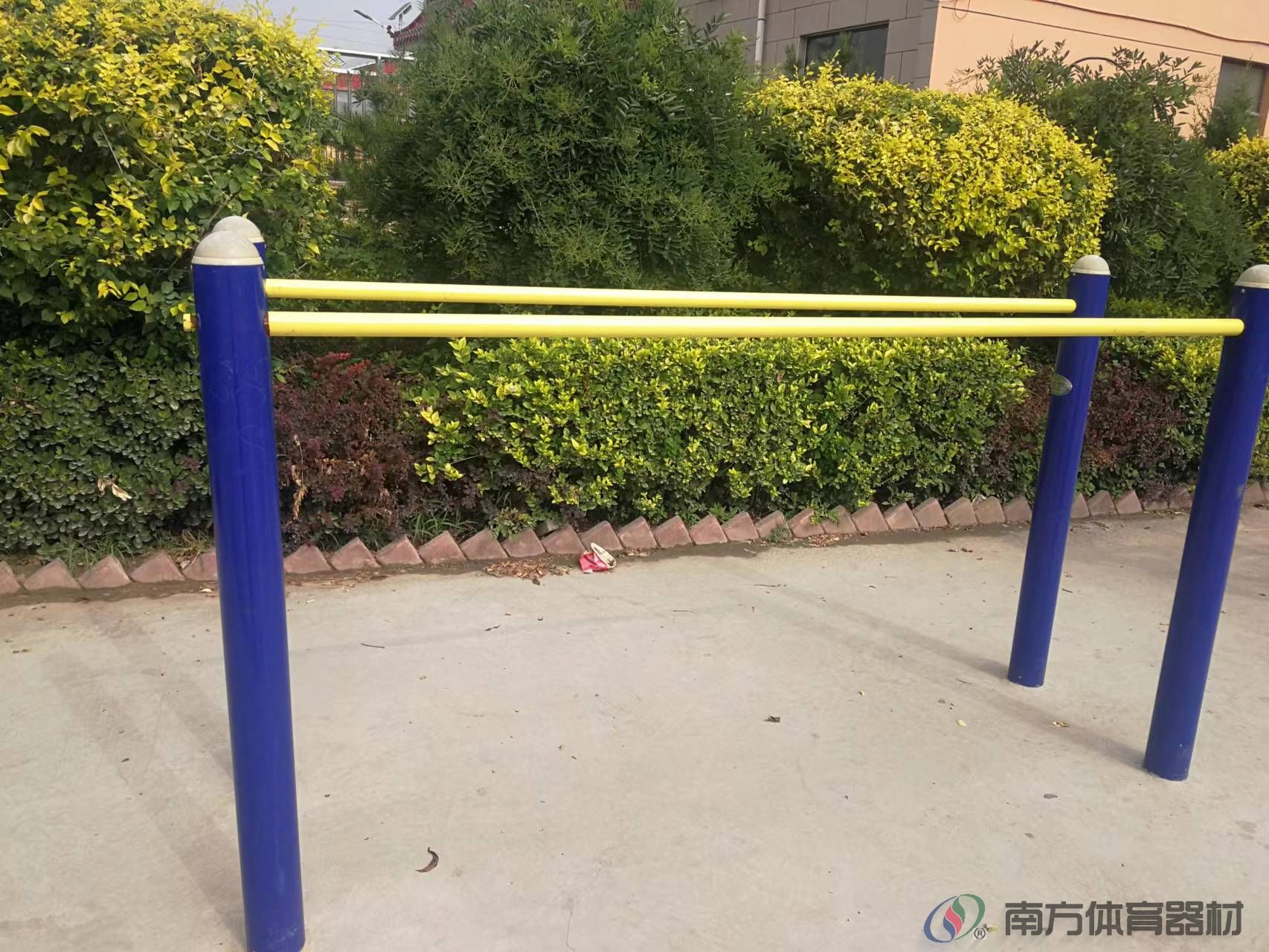 父子三村委会健身广场(图4)